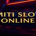 mmagine slot machine con scritta “Miti Slot Online” in stile oro su sfondo casinò
